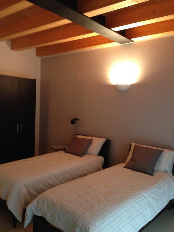 Casa Di Giulia Panzió Verona Szoba fotó