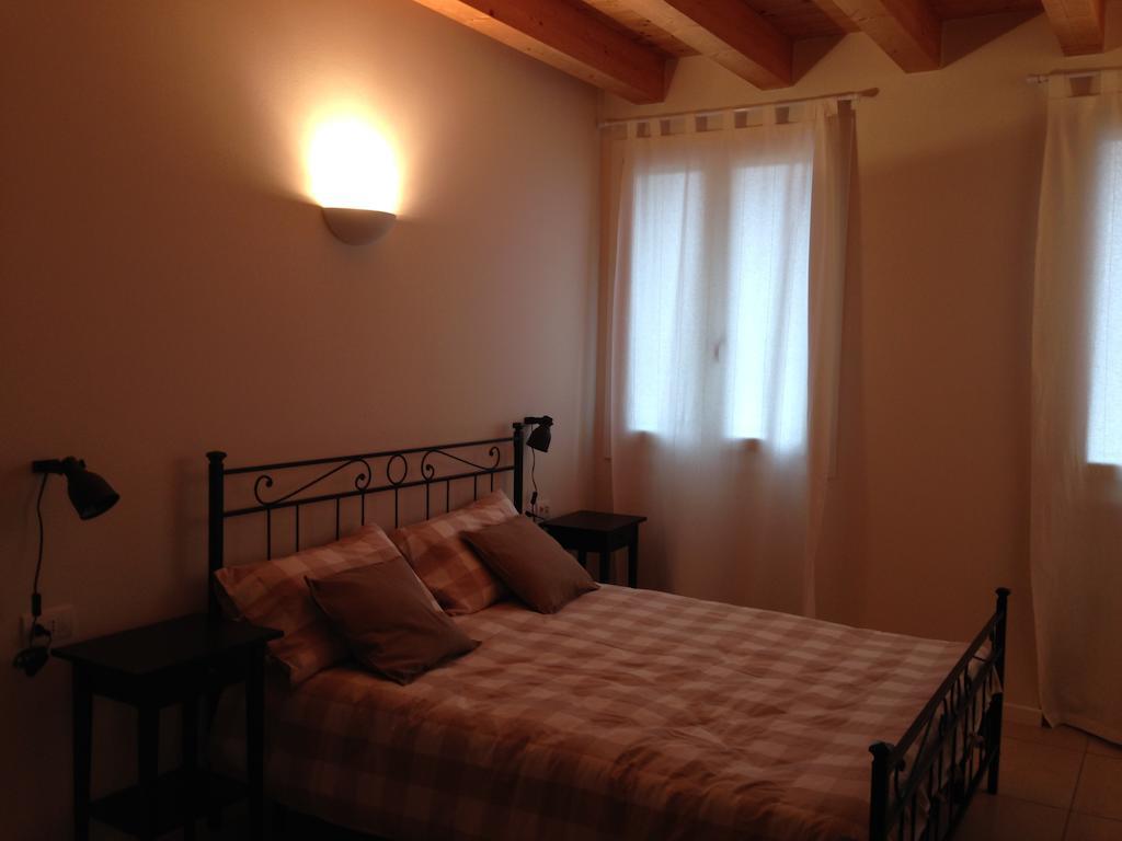 Casa Di Giulia Panzió Verona Szoba fotó